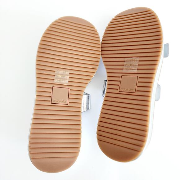 Dolce Vita Metallic Silver Leather Chunky Sandals Slip On Buckle Accent Size 9 - Picture 4 of 6